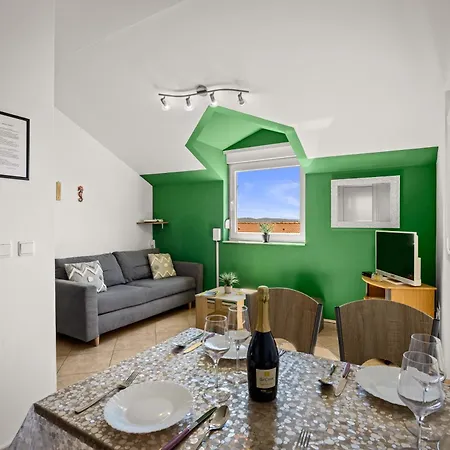 Apartment Medulin Home * Medulin