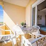 Apartment Medulin Home דירה *