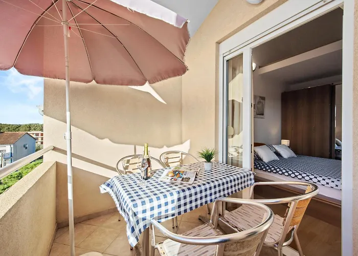 아파트 Apartment Medulin Home 메덜린